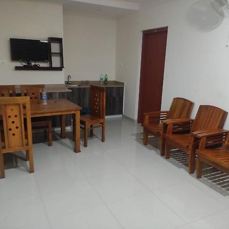 Pms Dhabi Residency Hotell Kottakkal Exteriör bild